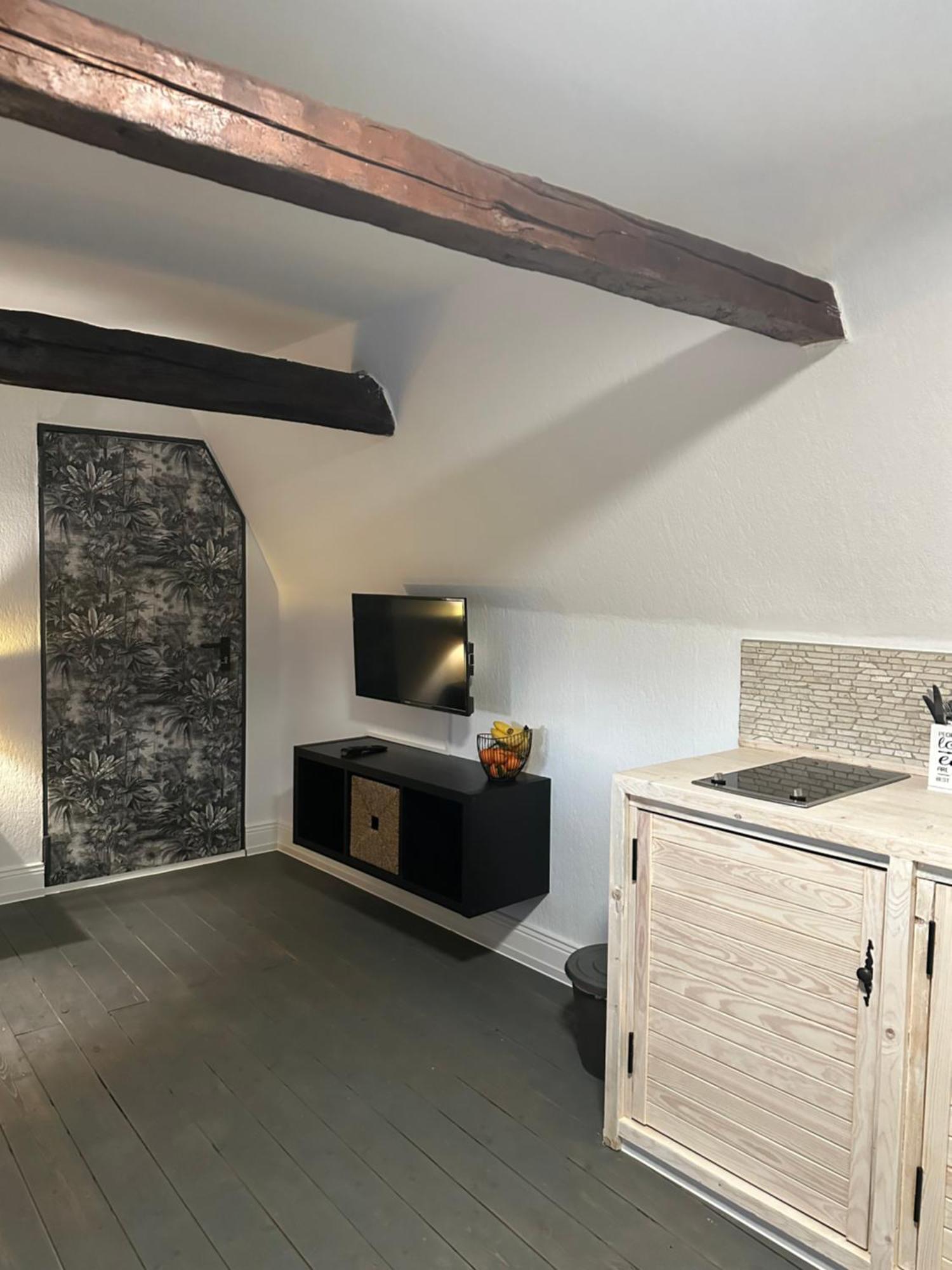 Apartamento Urlaub Im Historischen Muellerhaus, Dachgiebel Lubeca Exterior foto